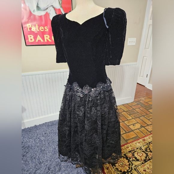 VTG 80s Cache Black Velvet Lace Dress Small - Picture 1 of 8